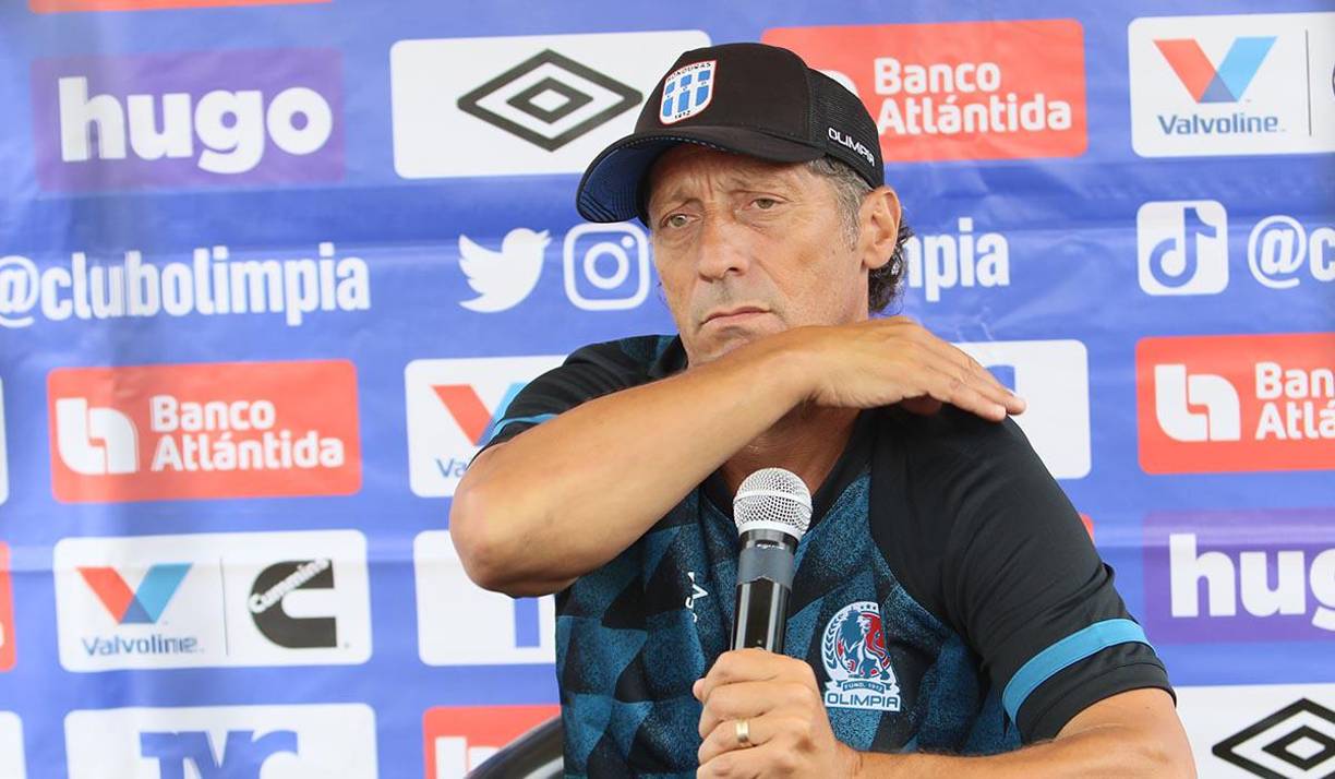 “Yo tengo un contrato de un año más con Olimpia, pero de palabra, pero en Argentina me han llamado algunos equipos, sin embargo, ya estaba convencido y había dado mi palabra de estar acá”, señaló Pedro Troglio.