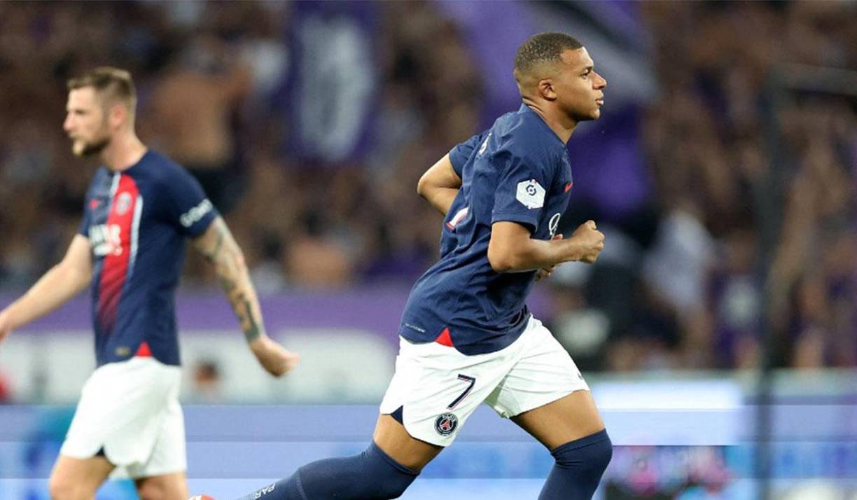 Kylian entró al terreno de juego para reemplazar al surcoreano Lee-Kang In en el minuto 51, cuando el resultado era de 0-0.