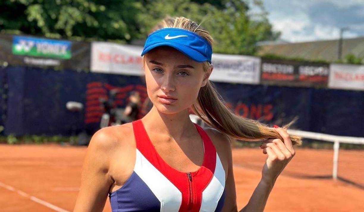 Jenny Spetalen cuenta con 20 años de edad. La chica ha sido vinculada con Hamilton.