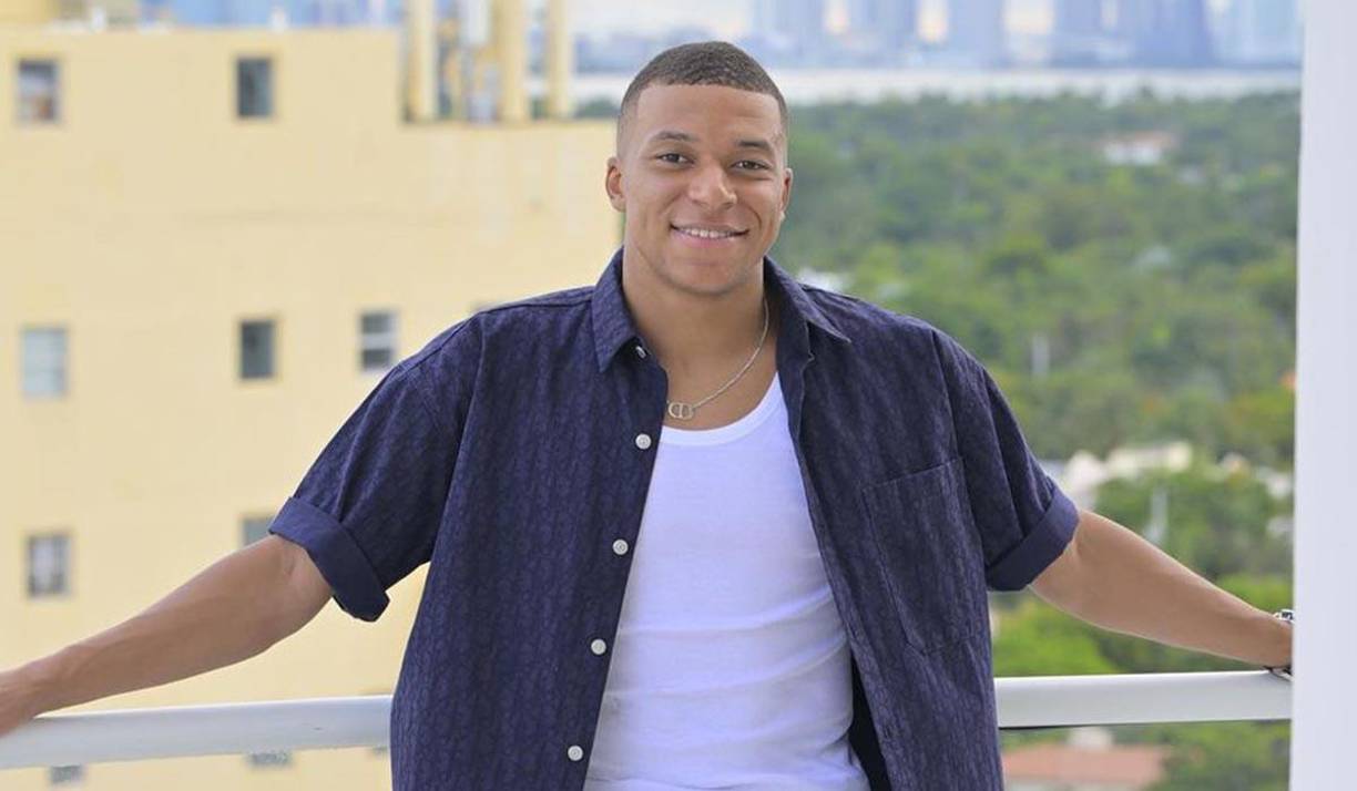 La prensa internacional se dio la tarea de investigar la identidad de la acompañante de Mbappé en Miami. 