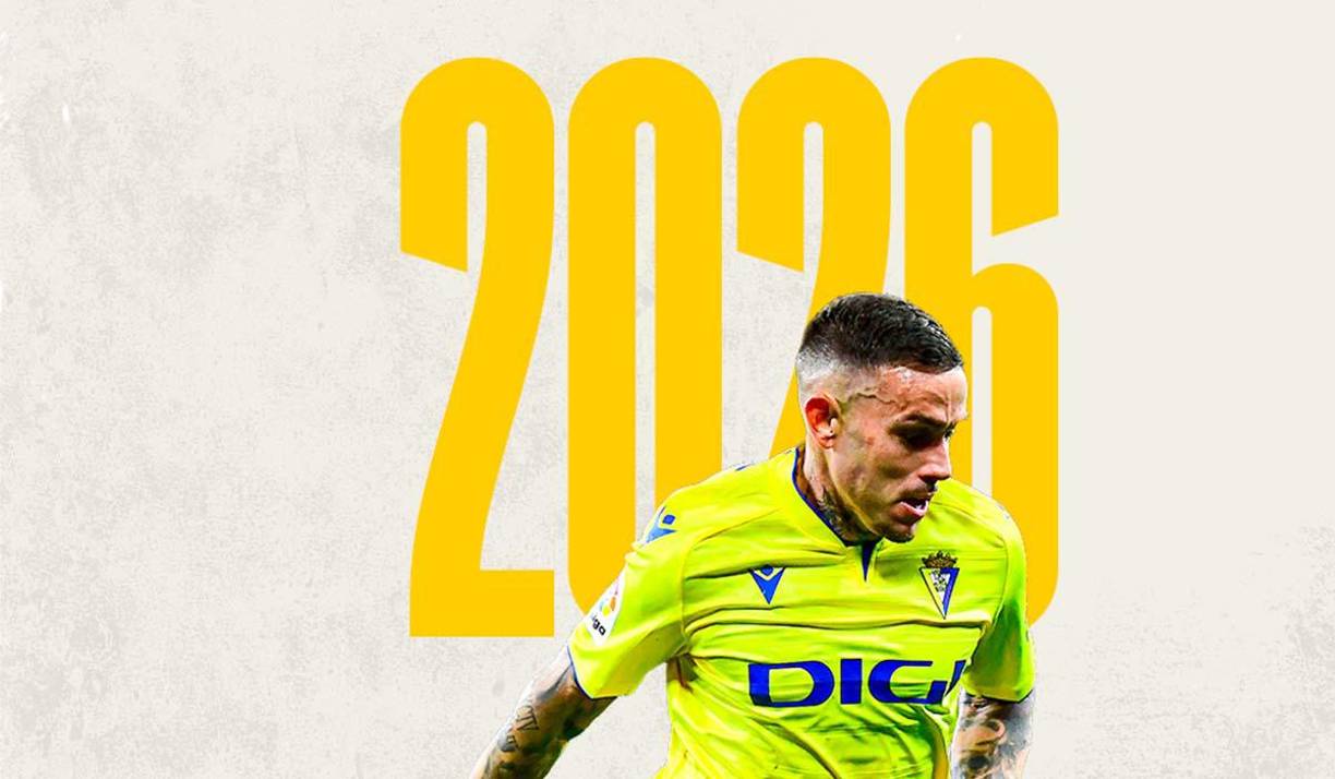OFICIAL: El Cádiz anunció la renovación del atacante Roger Martí hasta el 2026.