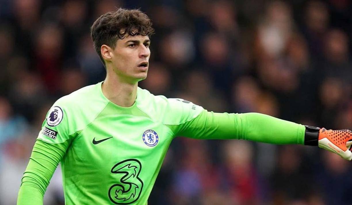 El español Kepa Arrizabalaga es el nuevo portero del Real Madrid. El cancerbero llega para reemplazar al lesionado Courtois. Se une cedido a préstamo por parte del Chelsea y el acuerdo es por una temporada.