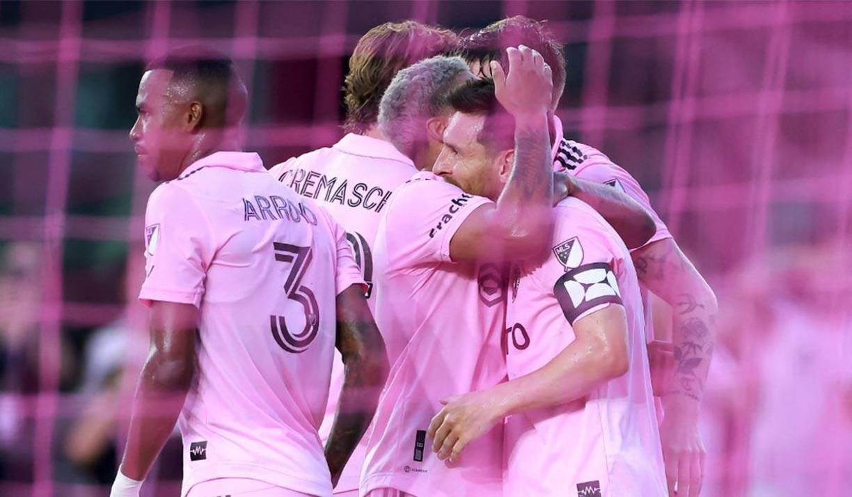 El venezolano Josef Martínez es uno de los grandes amigos de Messi.