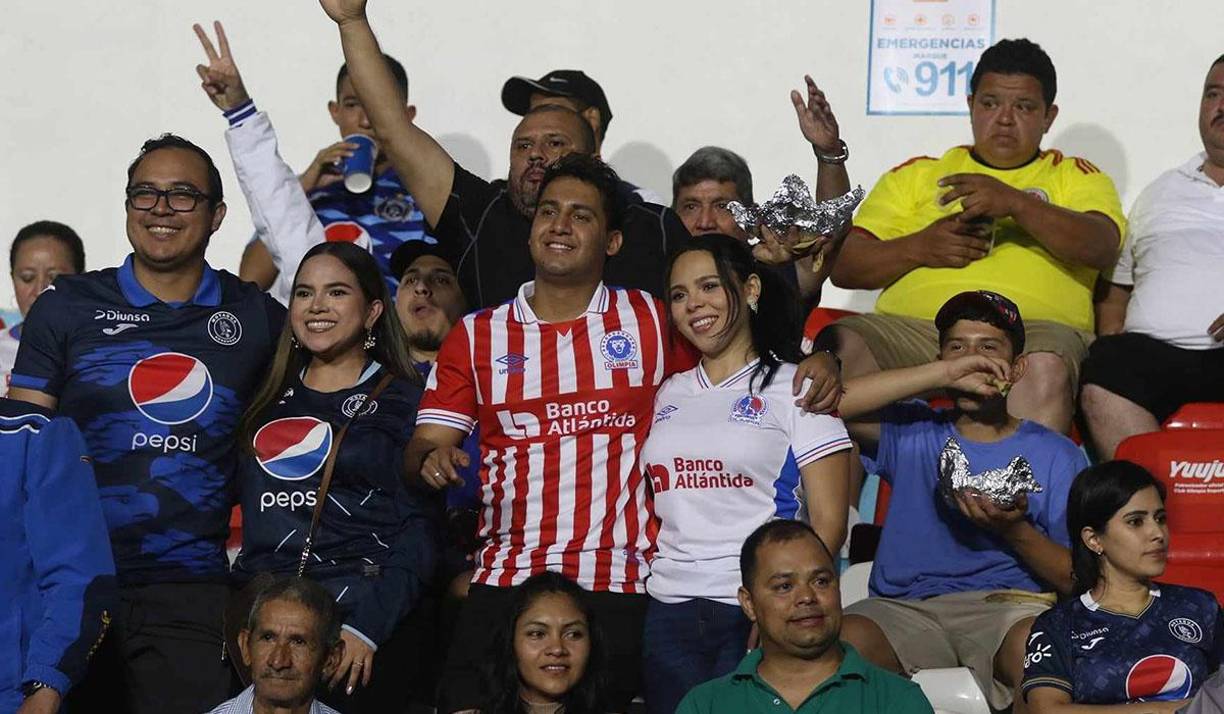 Ellos demostraron que el fútbol es para disfrutarlo sin importar el sentimiento a su respectivo equipo.