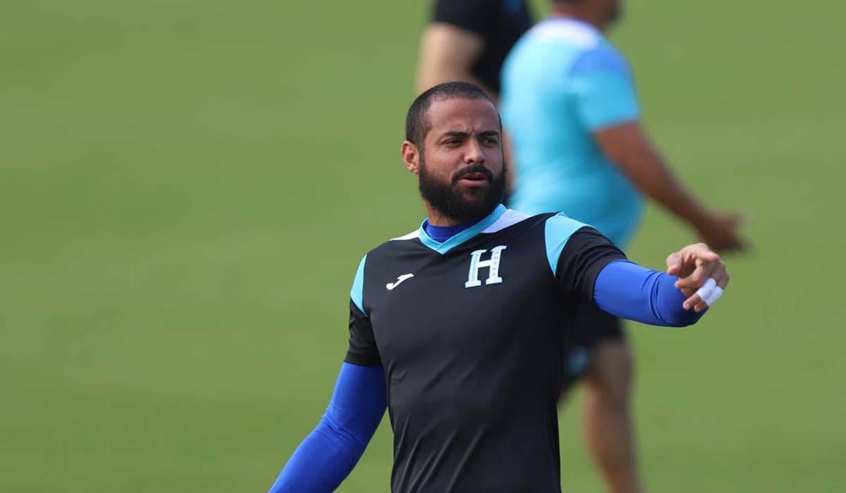 Edrick Menjívar: Fue titular ante Qatar y seguirá siendo el portero titular de la selección de Honduras. Estará bajo los tres palos en el crucial duelo contra Haití.