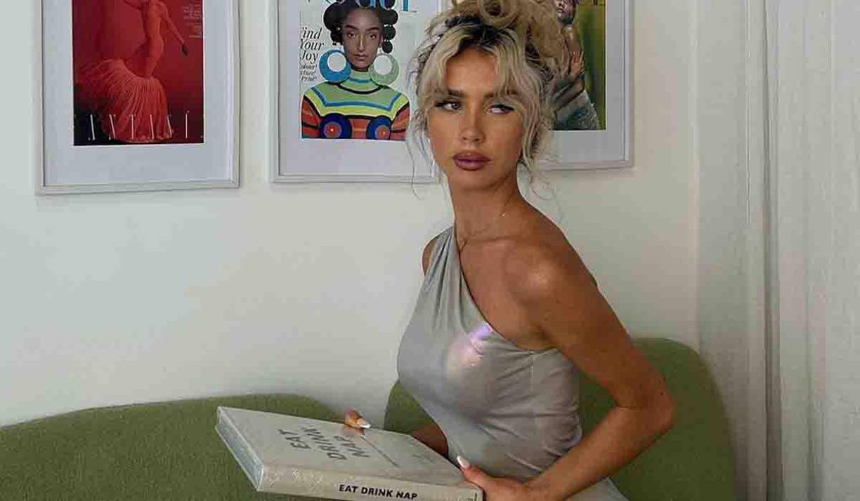 Según denunciaron los futbolistas, la modelo se obsesionó con ellos y comenzó una secuencia de persecución que se volvió imparable. Llamados, mensajes directos en redes, guardias en la puerta del centro de entrenamiento... hasta que decidieron no atenderla más.