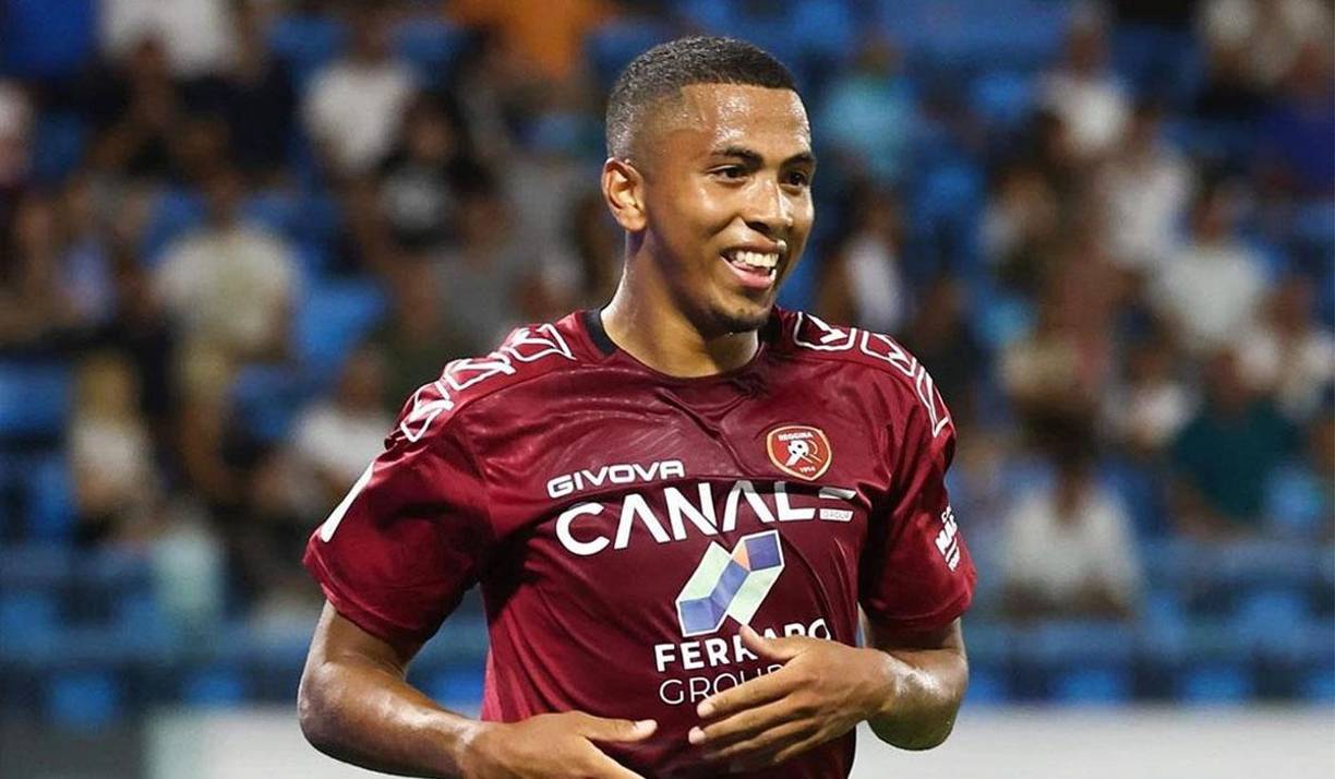 Rigoberto Manuel Riva cuenta con 25 años de edad y nació en Balfate, Colón. 