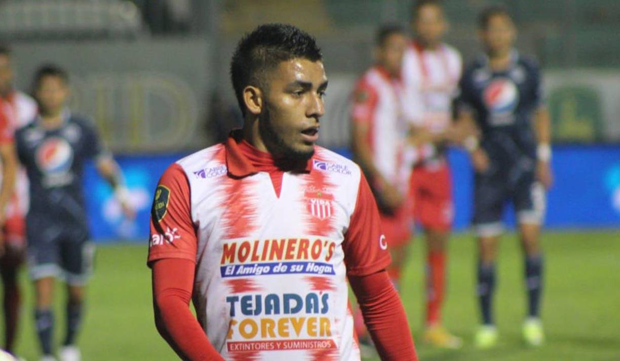 Carlos Argueta: El lateral derecho se fue del Vida y fue fichado por el Motagua.