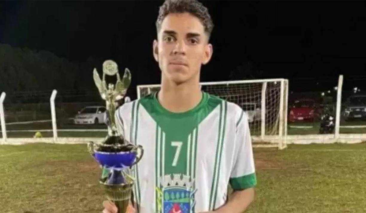 Vinicius jugaba en Seduc de Anastásio y, luego del partido del 25 de junio, fue a una fiesta con compañeros y amigos. Al retirarse, desapareció.