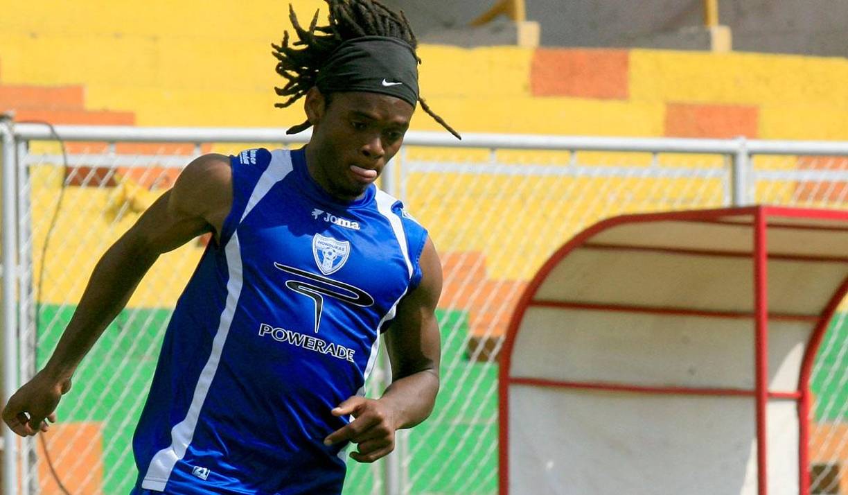 En su momento Luis Ramos llegó a ser convocado por Reinaldo Rueda a microciclos de la selección de Honduras. 