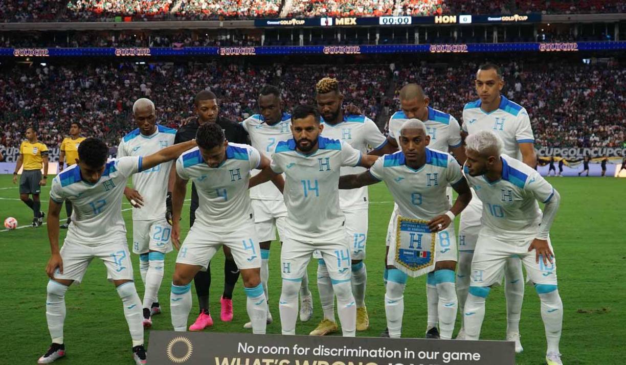 La selección de Honduras sumó un nuevo bochorno. México le endosó un doloroso 4-0 que se quedó corto ante un equipo sin ideas que no metió ni las manos y seguimos coleccionando destellos de mediocridad que se vienen haciendo gigantes.