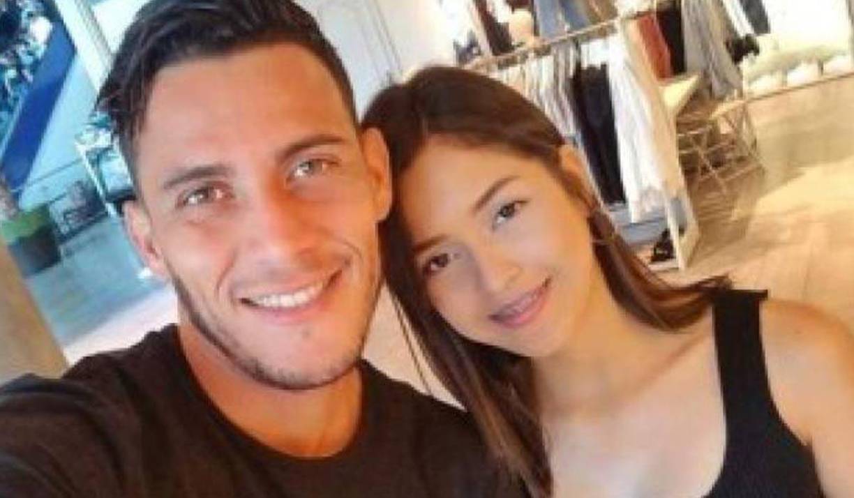 La pareja no ha ocultado su amor en los últimos años. Ahora han dado el paso y contraerán matrimonio en los próximos días. 