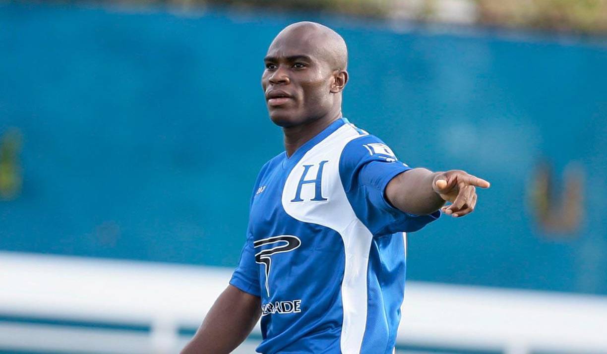 Jorge Samuel Caballero Álvarez disputó varios partidos con la Selección Nacional de Honduras. Su retiro en el fútbol fue en el 2010. 