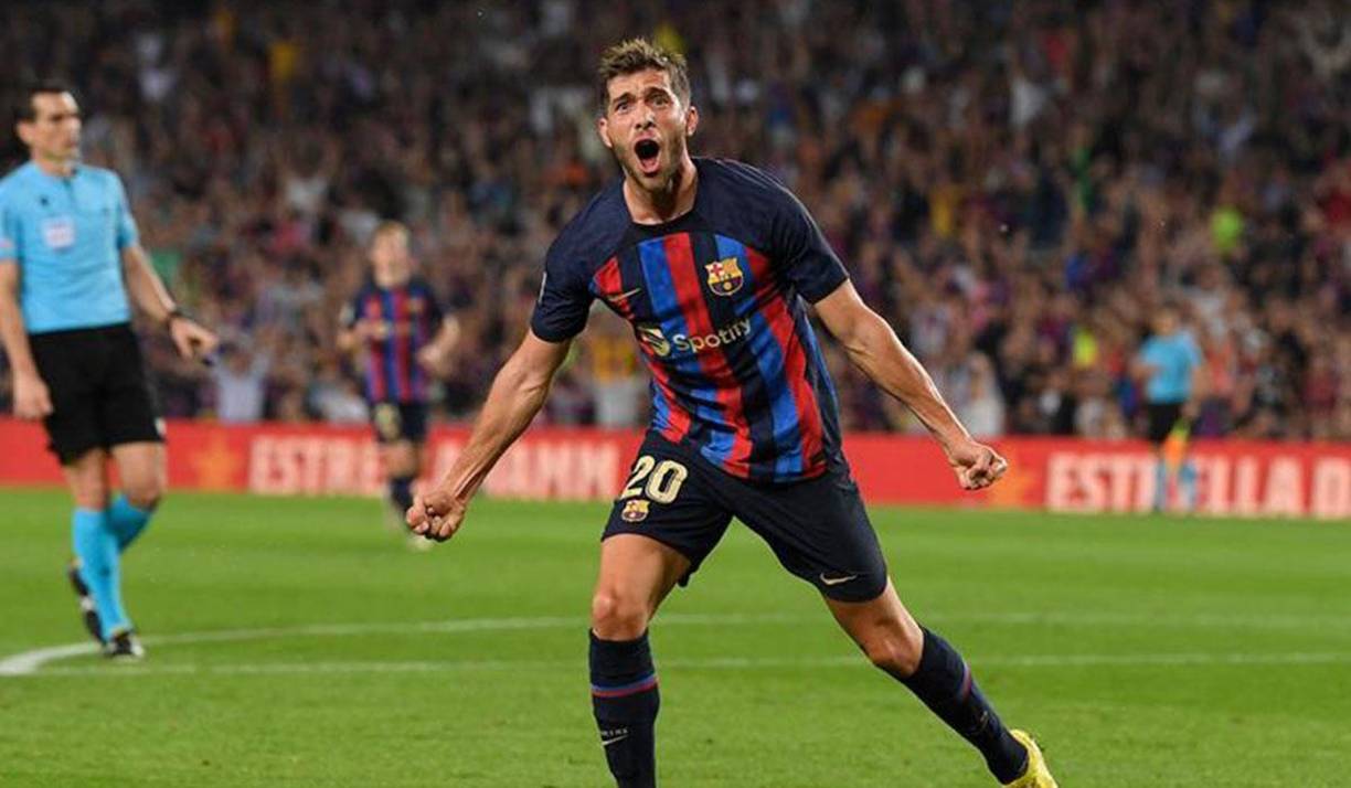 Según Diario Marca, una oferta de 15 millones de euros del fútbol de Arabia Saudita por el traspaso de Sergi Roberto ha llegado a las oficinas del Barcelona. El club habría dado el visto bueno a la operación, pero ha preferido que fuese el propio jugador el que decidiese su destino y el futbolista ha rechazado la propuesta-.