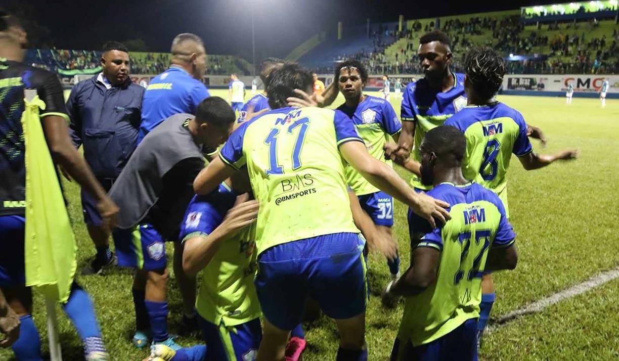 Luego de una gran jugada del equipo olanchano y un centro sensacional del ex Motagua, Carlos ‘Muma’ Fernández, el nuevo delantero pampero anotó de media vuelta el 1-0, siendo suficiente para darle el triunfo a los subcampeones de Honduras ante un Marathón que estuvo cerca de llevarse un punto de oro.