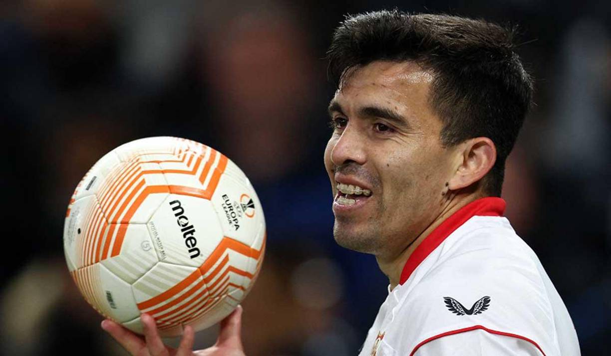 El defensor argentino Marcos Acuña podría dejar al Sevilla y su nuevo club sería el Torino de la Serie A. Se habla de un traspaso de unos siete millones de euros.