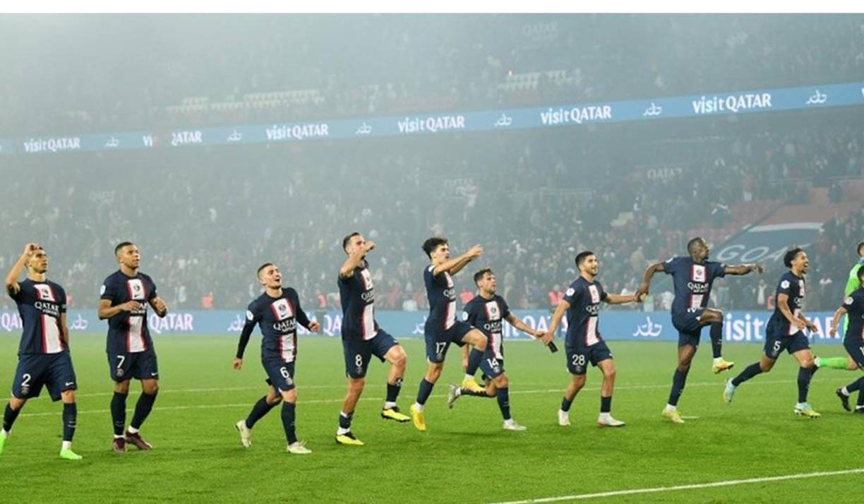 Barrida: Según afirma L’Equipe, <b>Paredes, Keylor Navas, Icardi, Wijnaldum, Draxler, Diallo, Ekitike, Juan Bernat, Kurzawa, Dagba, Pembélé y Bitshiabu</b> son la larga lista de jugadores que el PSG quiere que salgan del club de cara a la próxima campaña.