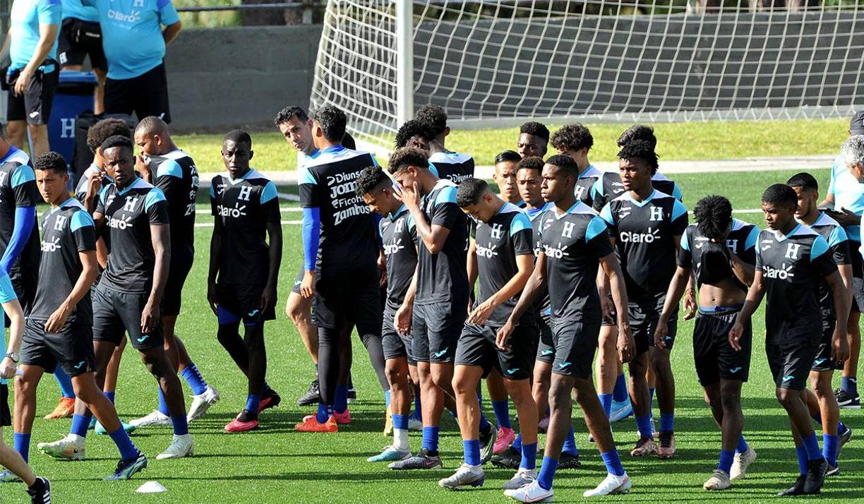 24 futbolistas fueron convocados al primer microciclo de Reinaldo Rueda en la selección de Honduras. La mayoría de ellos son de la Sub-20 y Sub-23.