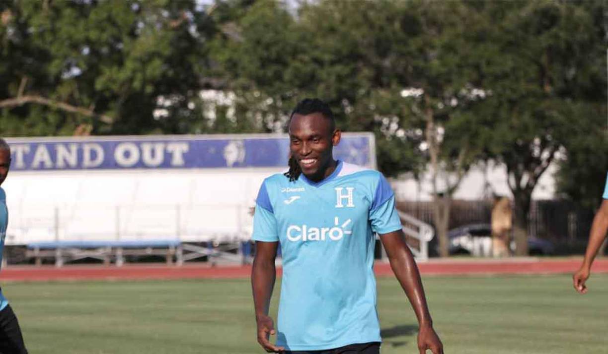 Alberth Elis: El jugador del Bordeaux de Francia estará como extremo por el sector derecho. 