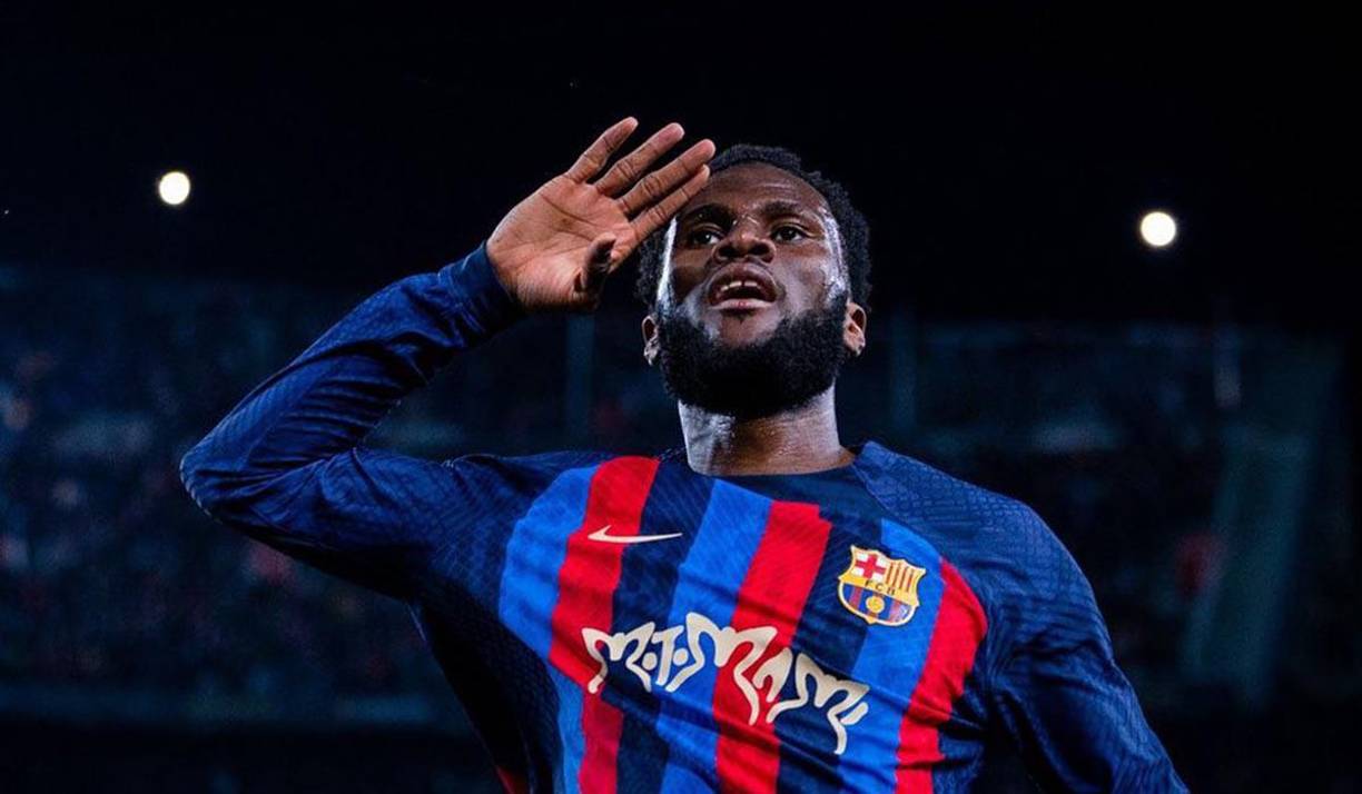 Franck Yannick Kessié: El centrocampista marfileño es otro de los que podría ser ofrecido por el Barcelona al PSG.