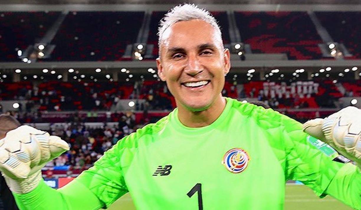 Segpun L’Equipe, Keylor Navas le habría pedido a Luis Enrique ser el portero titular del PSG para la próxima campaña. Sin embargo, el club parisino lo puso en la lista de transferibles. 