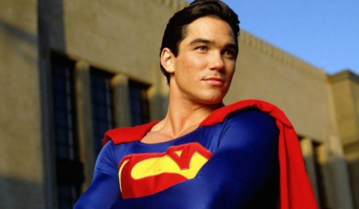 DEAN CAIN<br/>Fue el Supermán de los 90 gracias a su actuación en 'Luisa y Clark, las nuevas aventuras de Supermán', serie que ayudó a definir esa etapa del personaje.<br/>Cain dio vida a Clark/Supermán durante las cinco temporadas que duró la serie, entre 1993 y 1997.