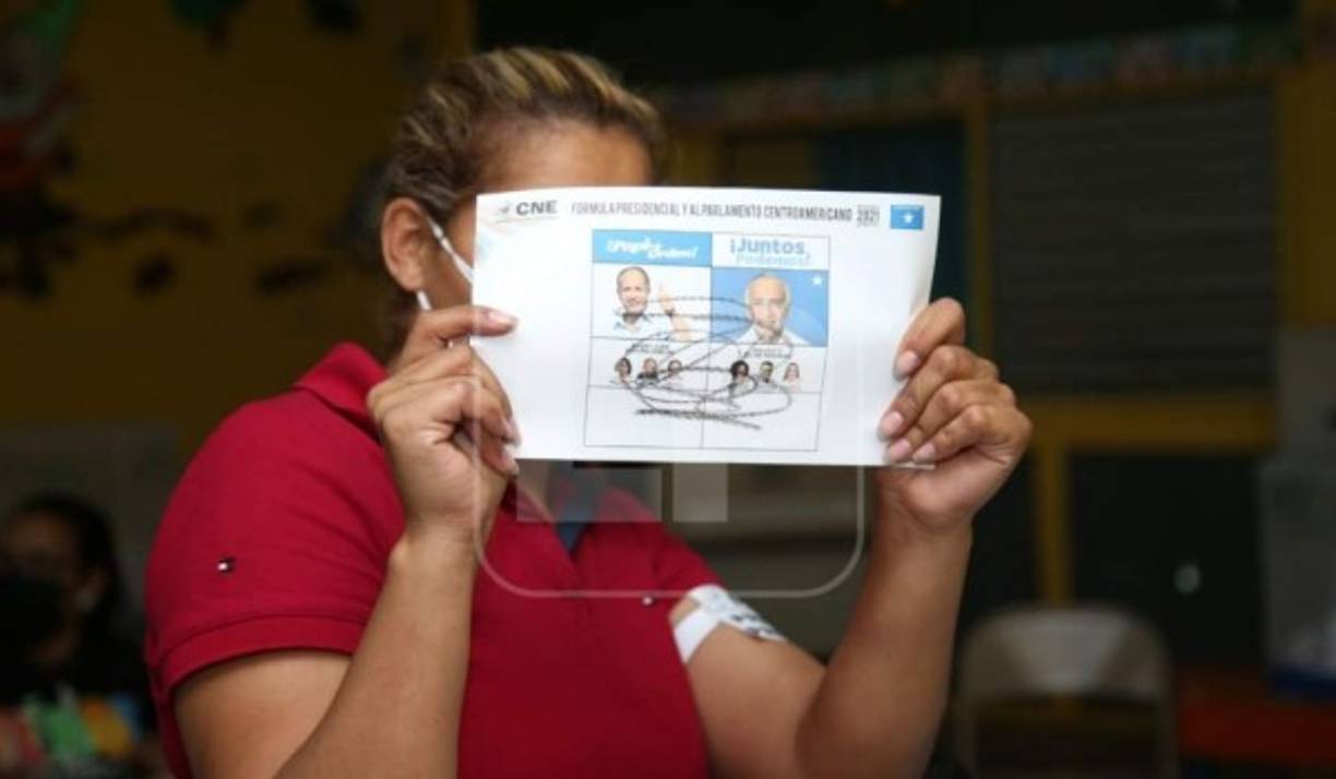 Nasry Asfura y Mauricio Oliva compiten por la candidatura del Partido Nacional de Honduras.