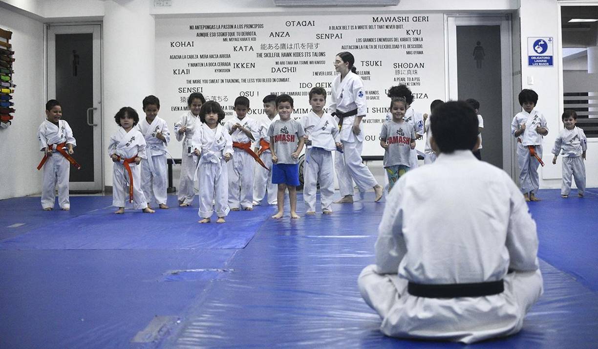 En la escuela Tamishii Studio buscan fortalecer las áreas físico-mentales, desarrollar las habilidades de autodefensa y mejorar la confianza y la seguridad personal. 