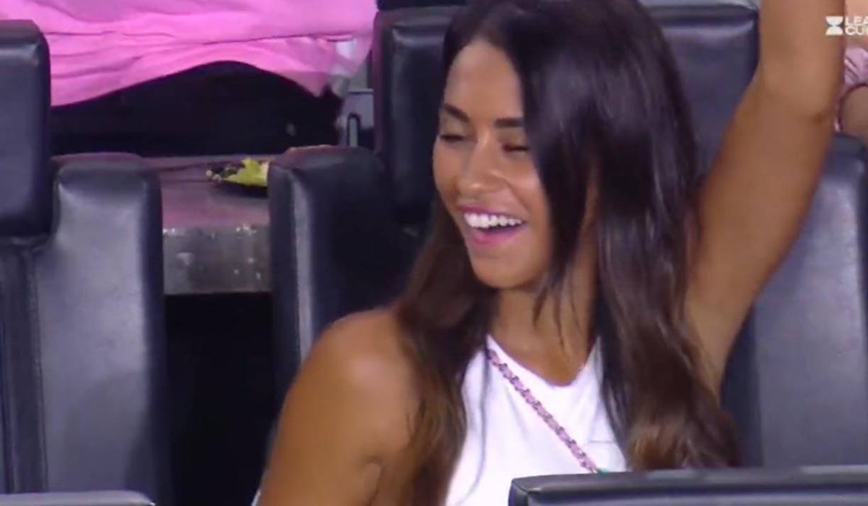Así reaccionó Antonela tras el doblete de su amado Messi