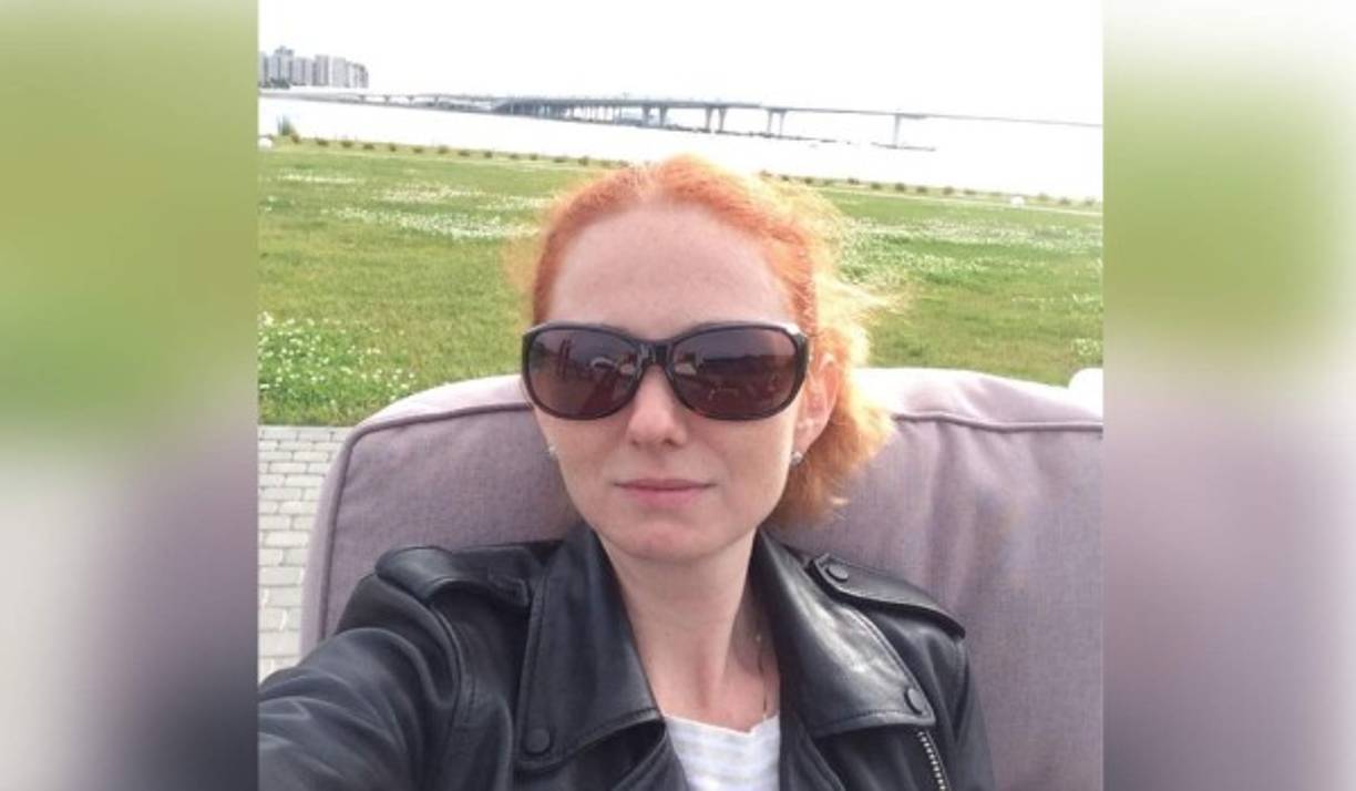 Lena Katinan es heterosexual y no homosexual, como se daba a entender en sus canciones y videos.