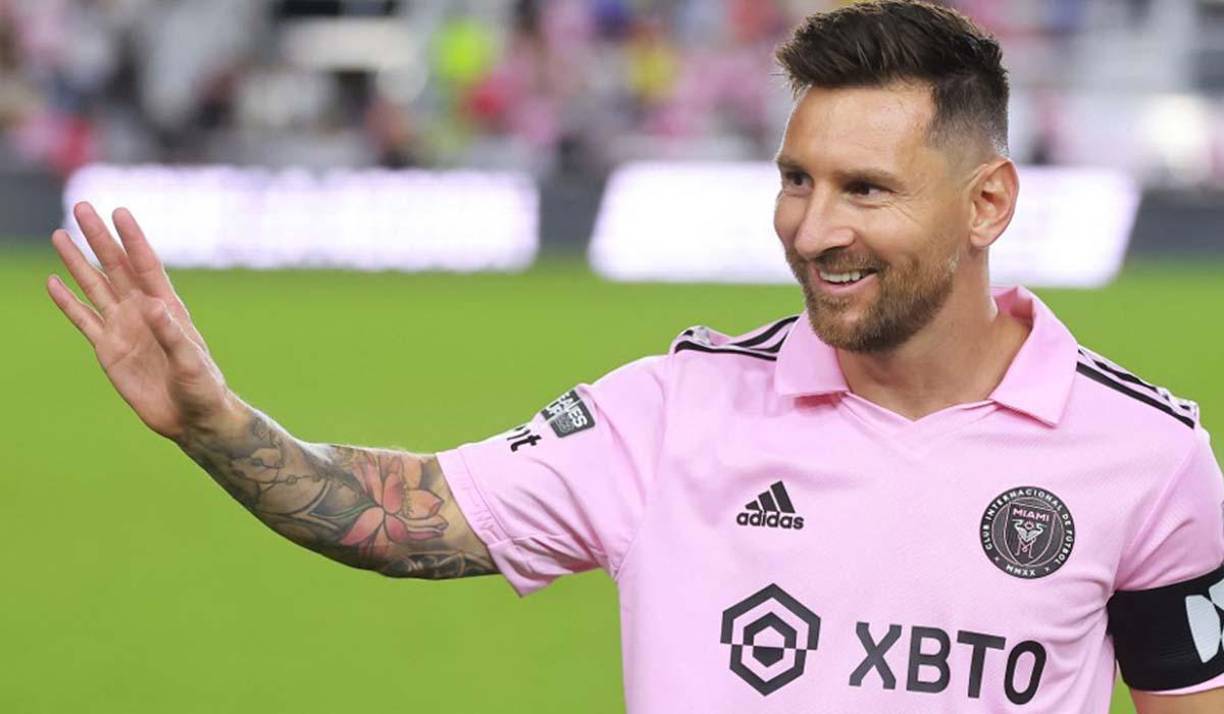 El Inter Miami de Lionel <b>Messi</b> sigue imparable. En un partido dominado de principio a fin, el equipo floridano se clasificó este viernes para las semifinales de la Leagues Cup al vencer 4-0 al Charlotte FC, con un nuevo gol de la estrella argentina.