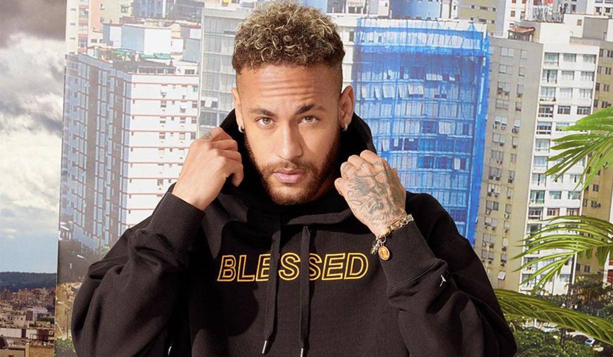 De acuerdo a lo reportado por FootMercato, Neymar Jr. tendrá cuatro cláusulas especiales en su contrato. Cada una de ellas le dará un beneficio deluxe durante su estadía en Arabia.