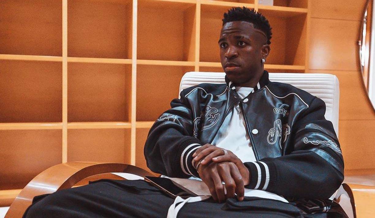 Vini tiene como condición que las invitadas que hayan sido seleccionadas dejen su celular en el ingreso para evitar que se filtre información, audios o videos de la celebración.