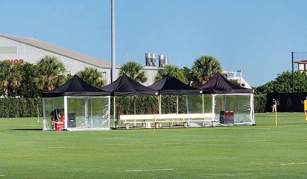 Este viernes el Inter Miami sorprendió ya que compraron aires acondicionados en la cancha de entrenamiento para Lionel Messi y el resto de sus compañeros.
