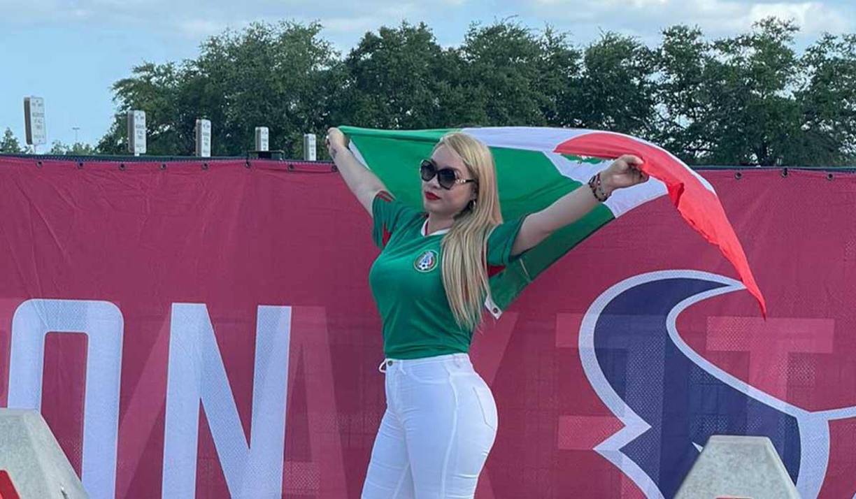 Una aficionada mexicana que robó suspiros .