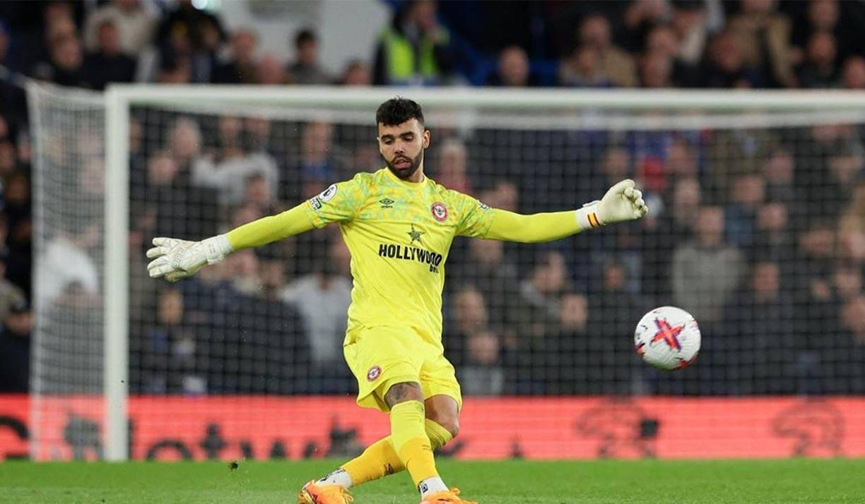 Según Fabrizio Romano, el portero español David Raya quiere irse del Brentford y jugar en el Arsenal.