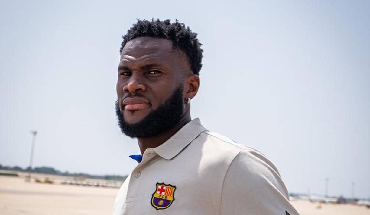 Kessié se ha quedado sin sitio en el Barcelona y el cuadro culé le busca otro equipo.