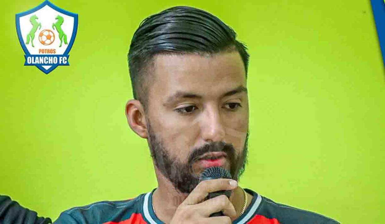 Los Potros del Olancho FC Presentaron a Roberto López como su nuevo portero, llega procedente del Victoria.