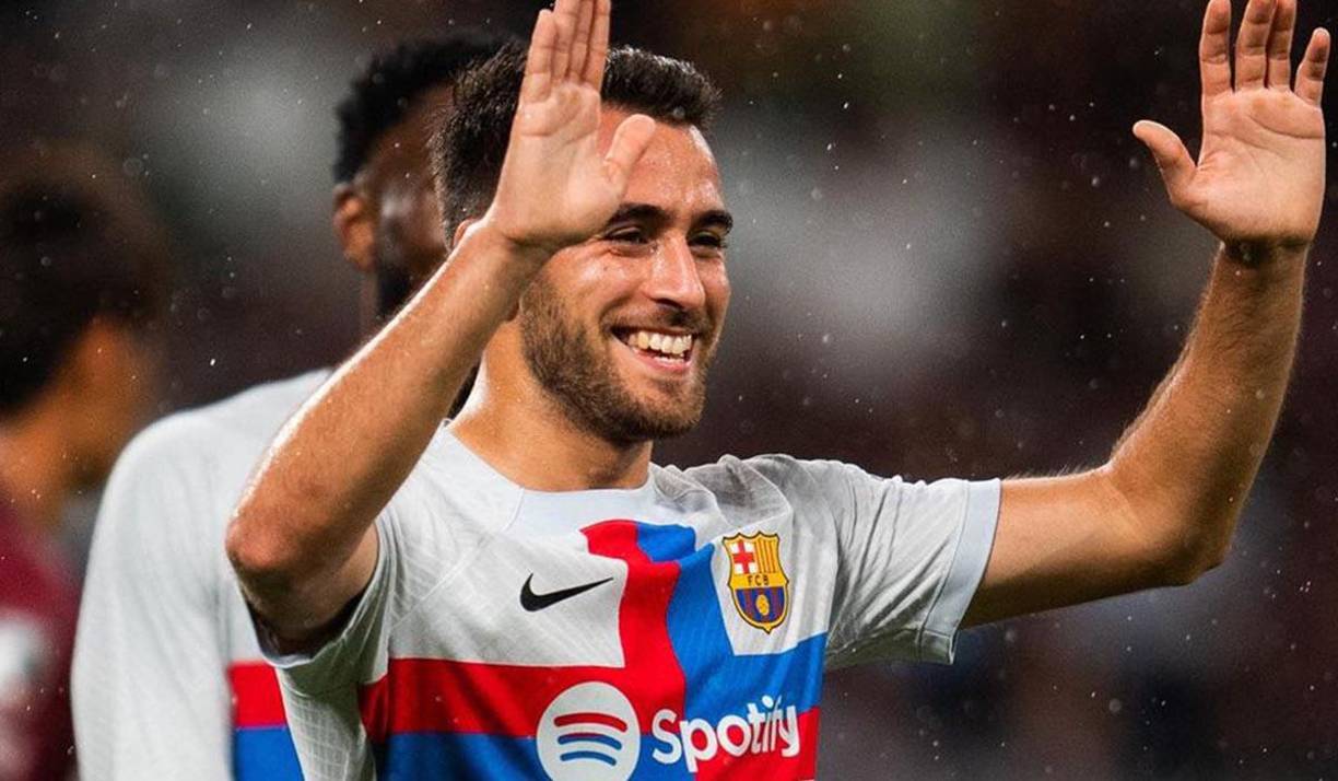 Según prensa italiana, el defensor Eric García ha sido ofrecido por parte del Barcelona a la Juventus. El zaguero no entra en los planes de Xavi.