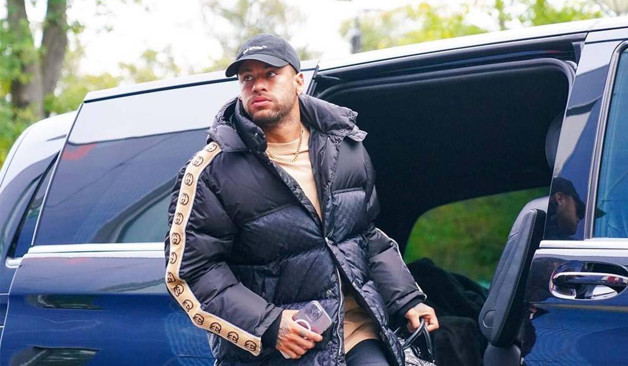 Pese a que dan como un hecho su regreso al FC Barcelona, también medios internacionales informan que clubes como el Inter Miami y el Al Hilal pretenden a Neymar. 