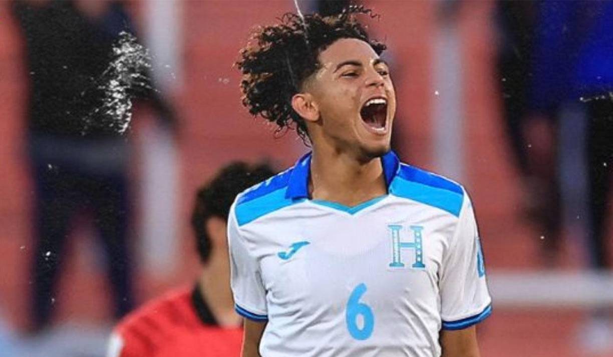 David jugó el Mundial Sub-20 con Honduras en donde disputó dos partidos. Ante Corea el Sur anotó un gol, pero luego fue expulsado. 