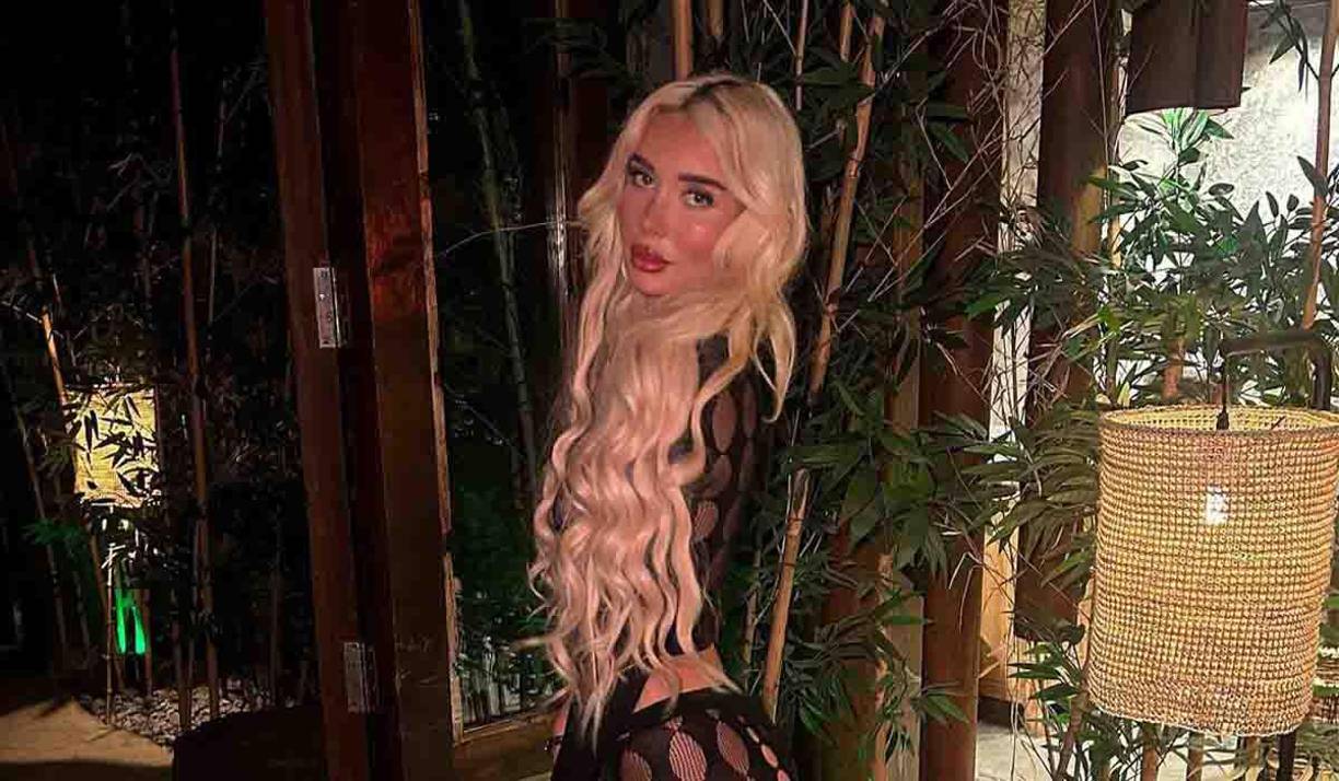 Orla Melissa Sloan es una chica de 22 años que saltó a la fama cuando revolucionó las redes con sus fotos. Luego se involucró en una polémica con tres jugadores.