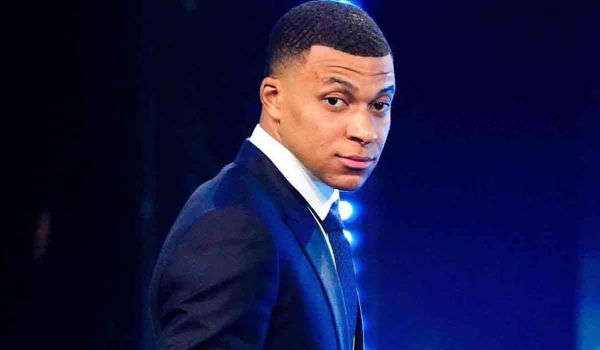 La última vez que Mbappé compareció públicamente fue el pasado 15 de junio, asegurando que “quería cumplir el último año de contrato con el PSG”.