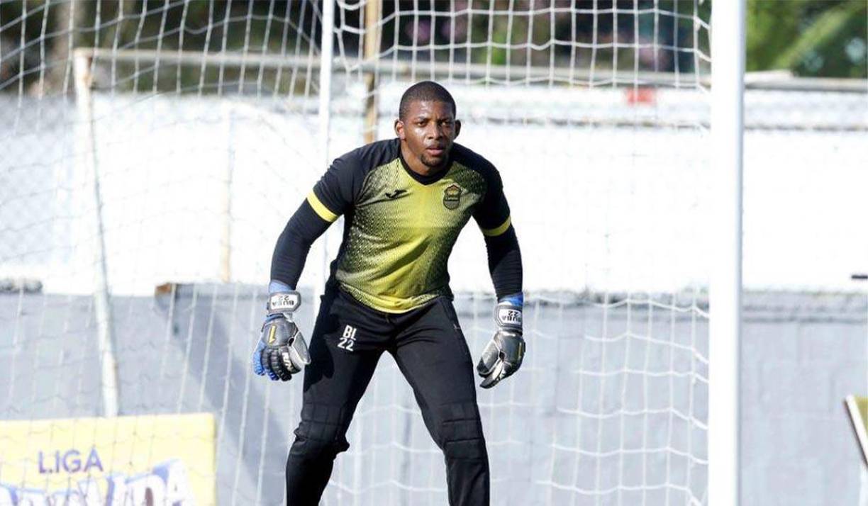 Portero: Buba López tiene contrato con el Real España y será el guardián titular aurinegro de cara al torneo Clausura 2024 de la Liga Nacional de Honduras.