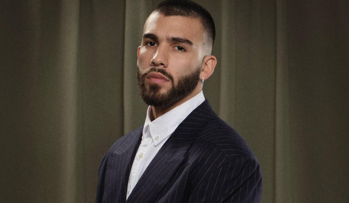 El proceso creativo de ‘201’ involucró a Julián Turizo, hermano del cantante, y a reconocidos productores como Edgar Barrera, Slow Mike y Botlok.