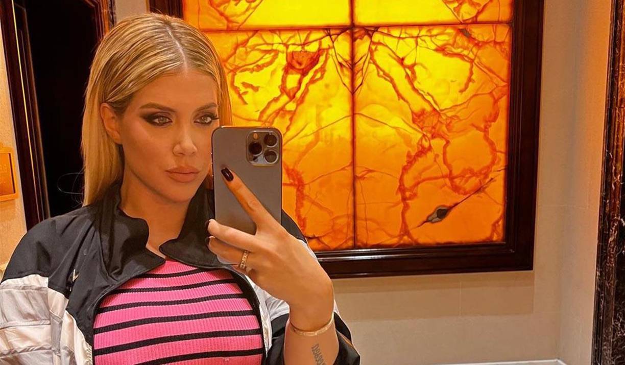 “Como toda mamá, intenté ocultarle a mis hijos mis miedos y mis angustias. Sobre todo porque aún no tenía un diagnóstico certero -agregó, en referencia a su hermetismo-. Lamentablemente, el viernes recibieron por un periodista la confirmación de un diagnóstico que ni yo misma tenía. La medicina no es exacta y en ese momento no habían pasado ni 24 horas de mi primer estudio. Siempre mis hijos se enteraron todo por mí, siempre hablé y esta no iba a ser la excepción. Pero hubiera elegido hacerlo con más resultados y estudios en la mano; y sobre todo con mis tiempos”, indicó.