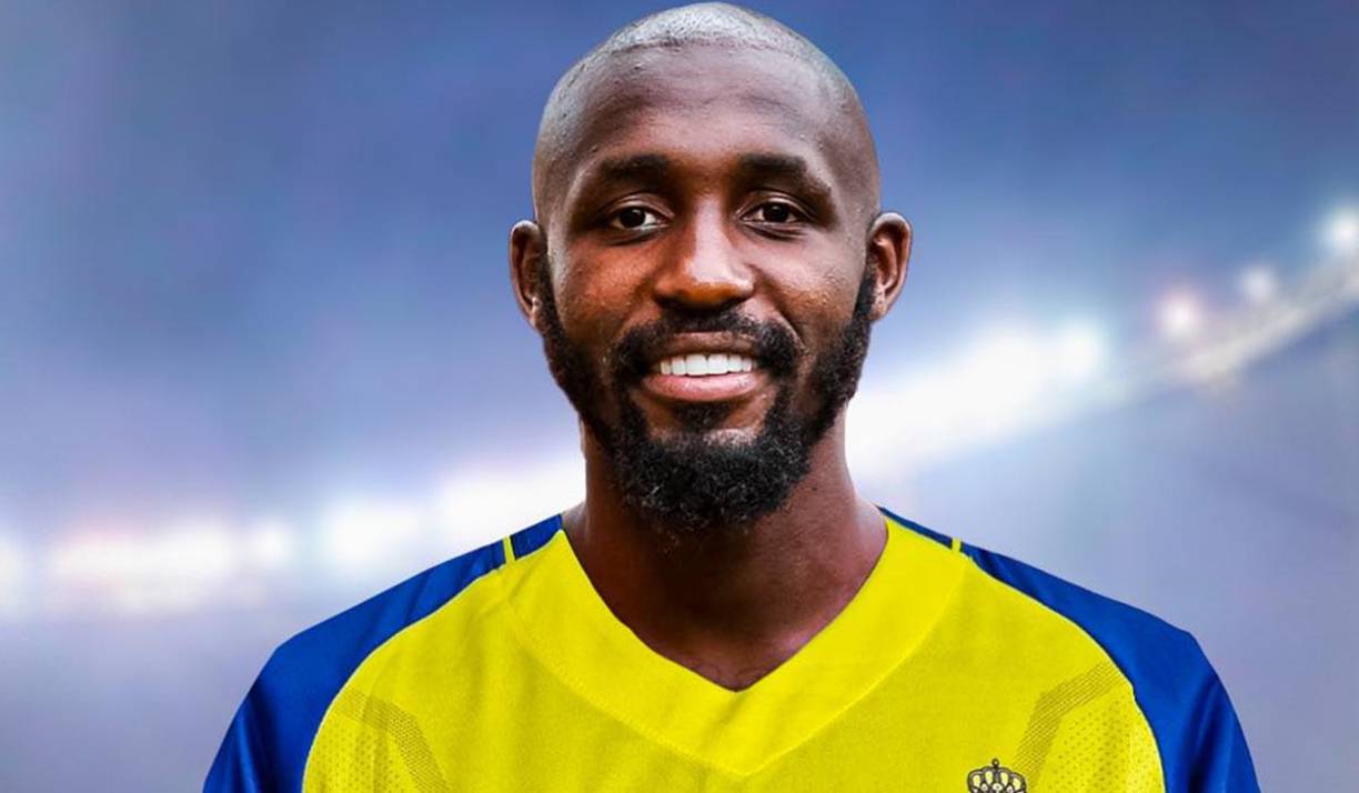 Seko Fofana será nuevo jugador del Al-Nassr de Cristiano Ronaldo. El mediocampista llega procedente del Lens a cambio de unos 30M€ (bonos incluidos) y un salario de 15M€ anuales.