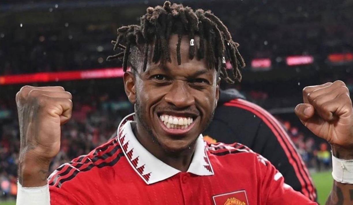 El Galatasaray sigue negociando con el Manchester United por el centrocampista brasileño Fred.