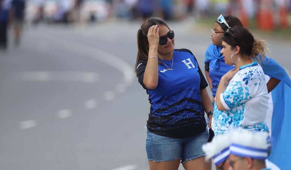 Copa Oro 2023: Hondureñas enamoran en Charlotte y mexicano sorprende