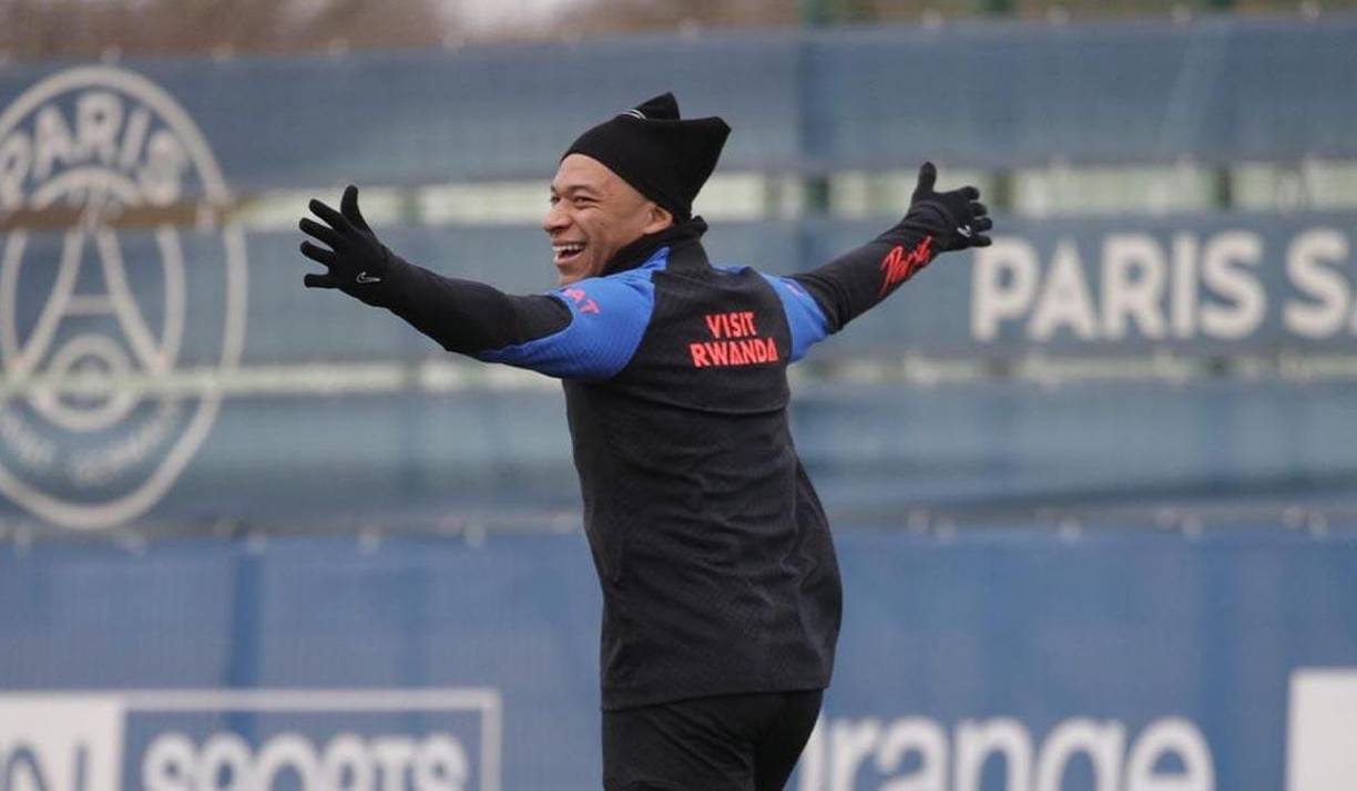 El cuadro parisino deberá sacar la billetera para abonarle 40 millones de euros a Mbappé de los 60 totales que acordó en su momento en relación a la prima de fidelidad y lo pagará en varias cuotas a lo largo de la temporada.